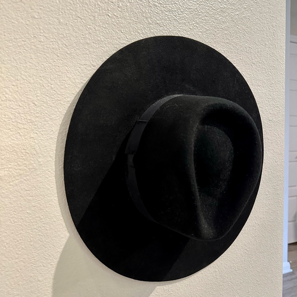 WYETH Black Wool Hat